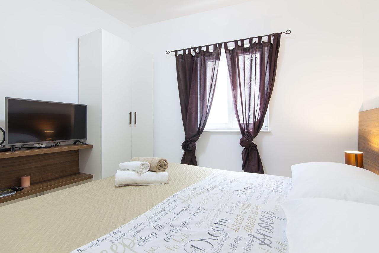 Apartment Francesco Šibenik Extérieur photo